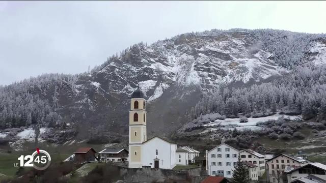 Risque d'éboulement dans les Grisons, le village de Brienz pourrait être évacué