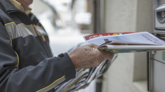 La Poste propose de sélectionner la publicité plutôt que la rejeter. Image d'illustration. [KEYSTONE - Gaetan Bally]