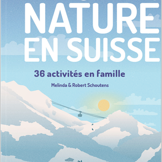 La couverture du livre "Hiver nature en Suisse" de Melinda et Richard Schoutens. [Editions Helvetiq]