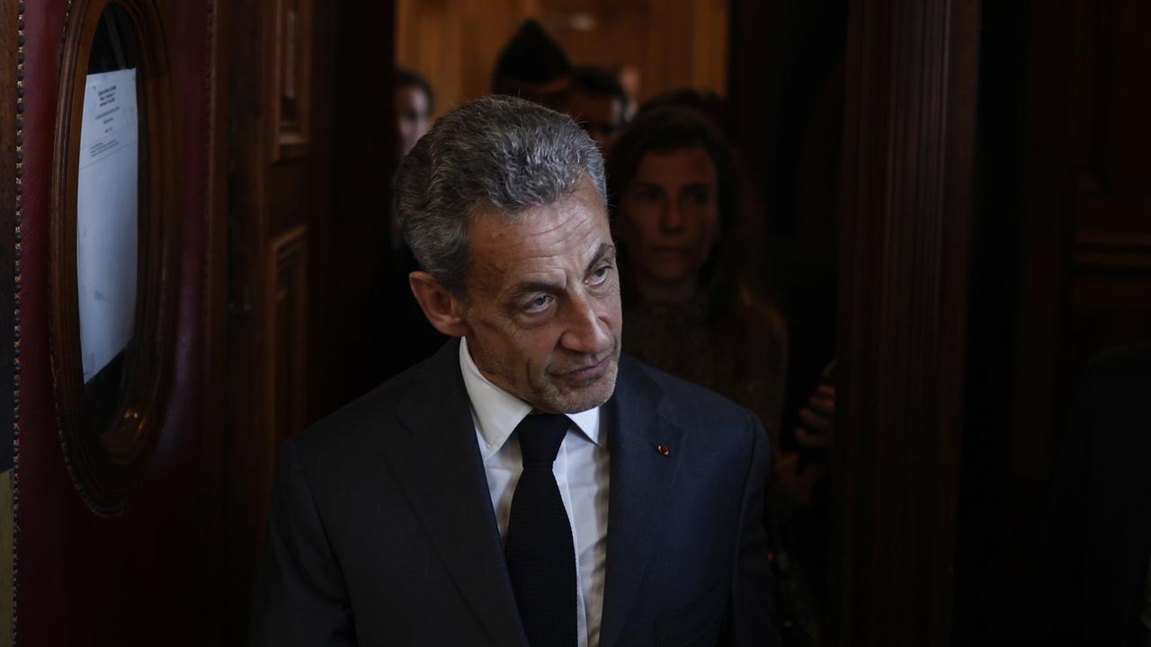 L'ancien président français Nicolas Sarkozy sera jugé pour corruption en 2025. [Yoan Valat - Keystone]
