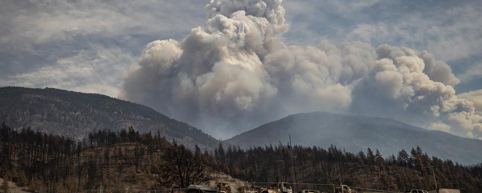 Les incendies continuent de ravager le Canada. [Keystone - Darryl Dyck/The Canadian Press via AP)]