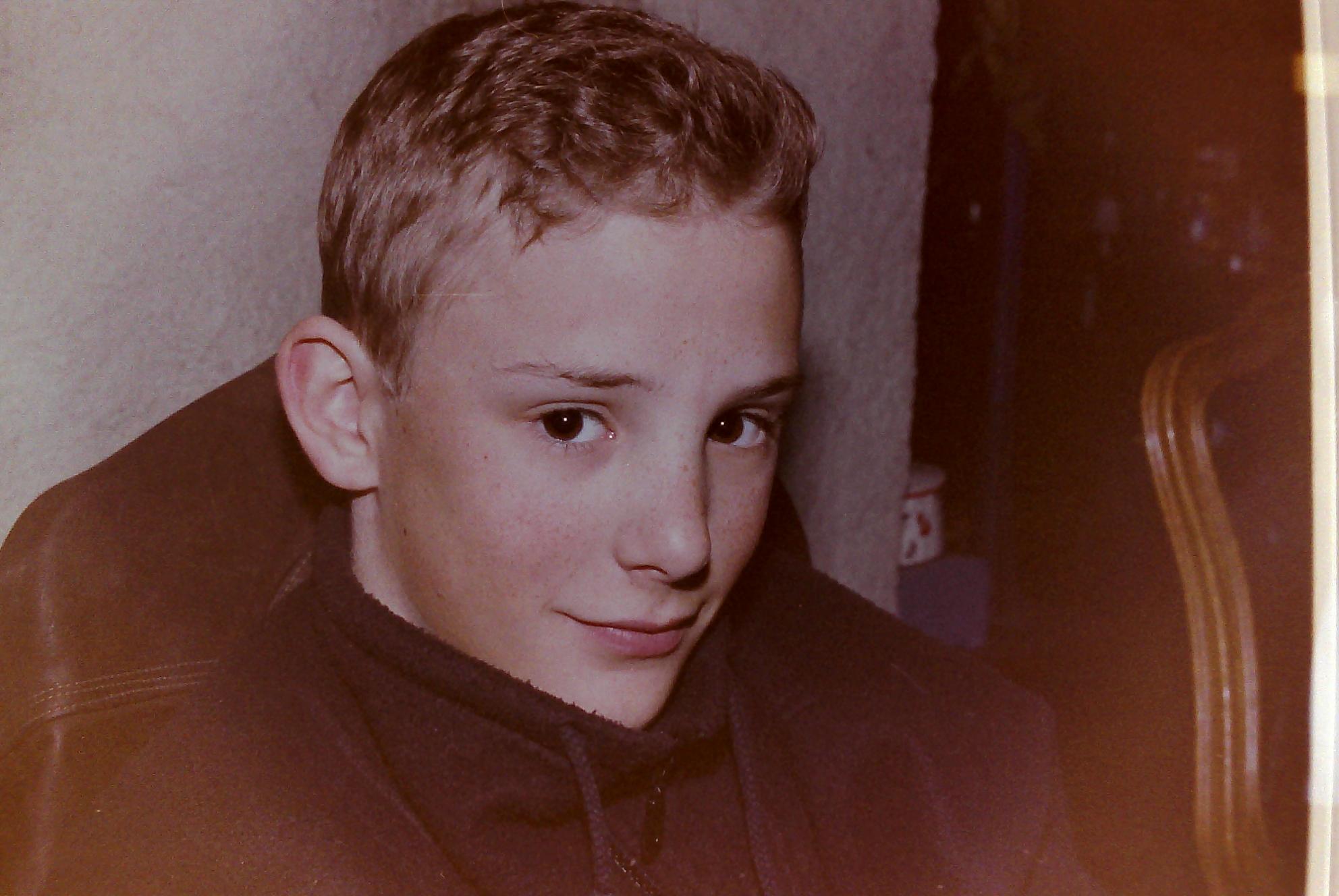 Jérôme Menétrey, victime présumée d’abus sexuels en 1997. Il avait 12 ans. Il ne s'est jamais remis de cette période et est décédé des suites d'une toxicomanie. [RTS - DR]