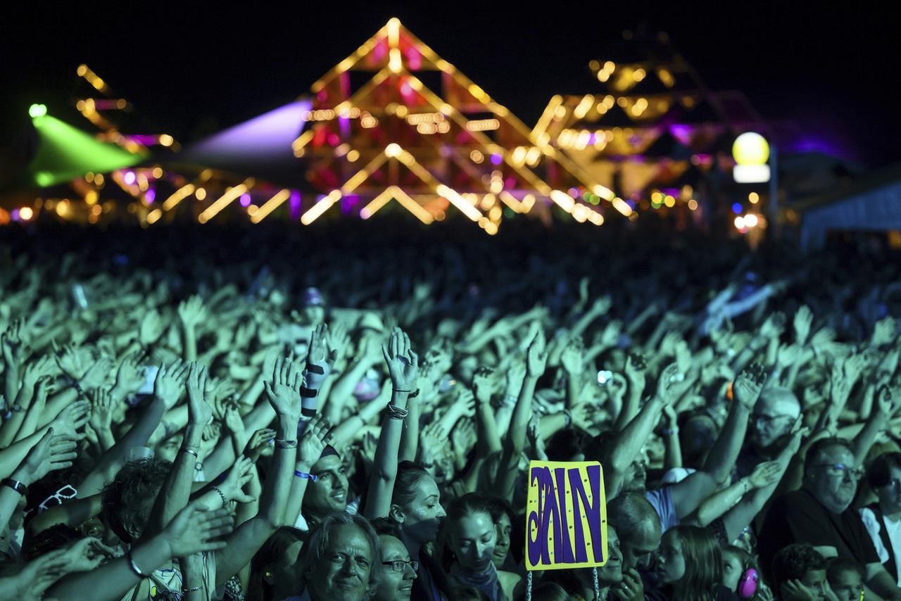 La foule pendant le concert de Jain sur la scène Véga au Paléo Festival le 20 juillet 2023. [Keystone - Laurent Gilliéron]