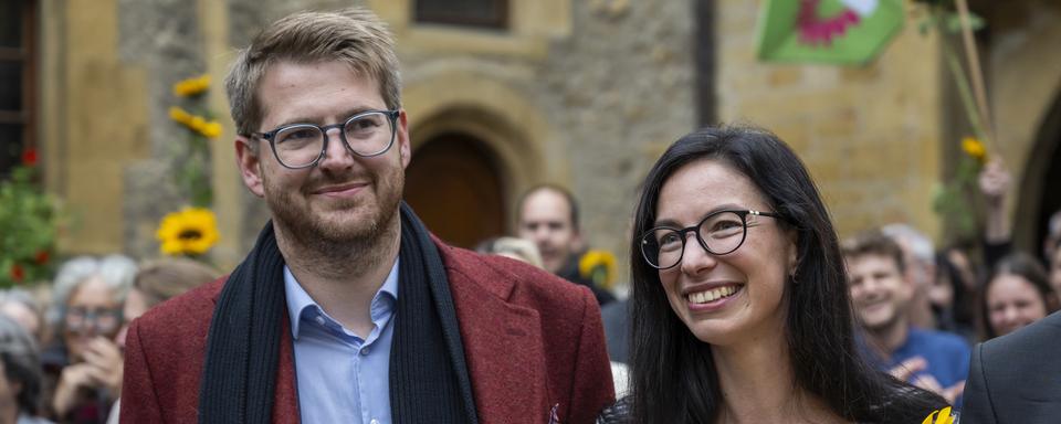 Baptiste Hurni (PS) et Céline Vara (Les Vert-e-s) représenteront le canton de Neuchâtel à la Chambre des cantons. [Keystone - Martial Trezzini]