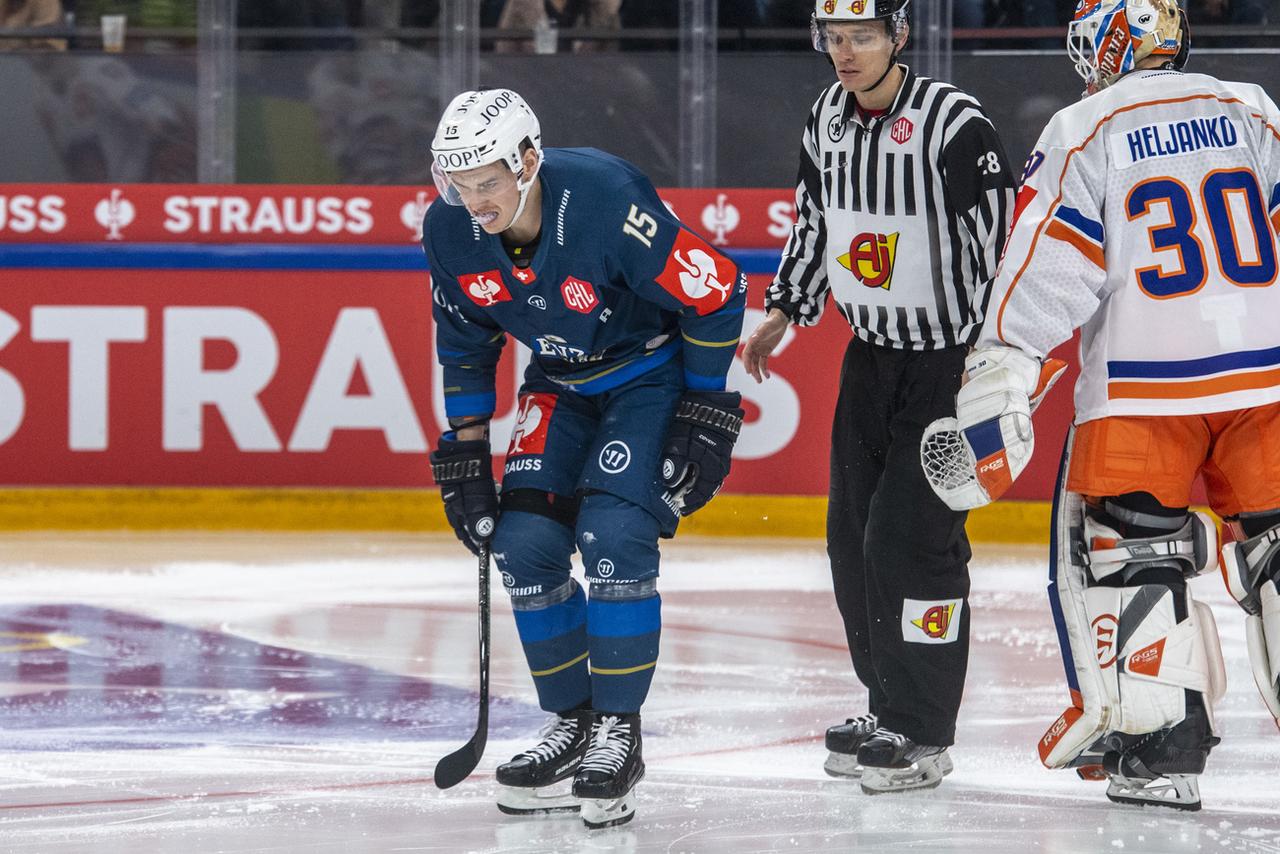 Gregory Hofmann sera écarté des patinoires un bon bout de temps. [Urs Flueeler]