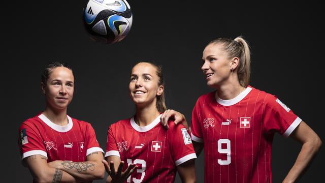 Geraldine Reuteler, Lia Waelti et Ana Maria Crnogorcevic sont des cadres de l'équipe de Suisse. [Michael Buholzer]