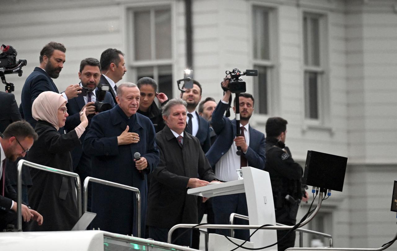 Dimanche 28 mai: devant ses supporters à Istanbul, Recep Tayyip Erdogan a revendiqué la victoire lors de l'élection présidentielle. [AFP - Emrah Yorulmaz]