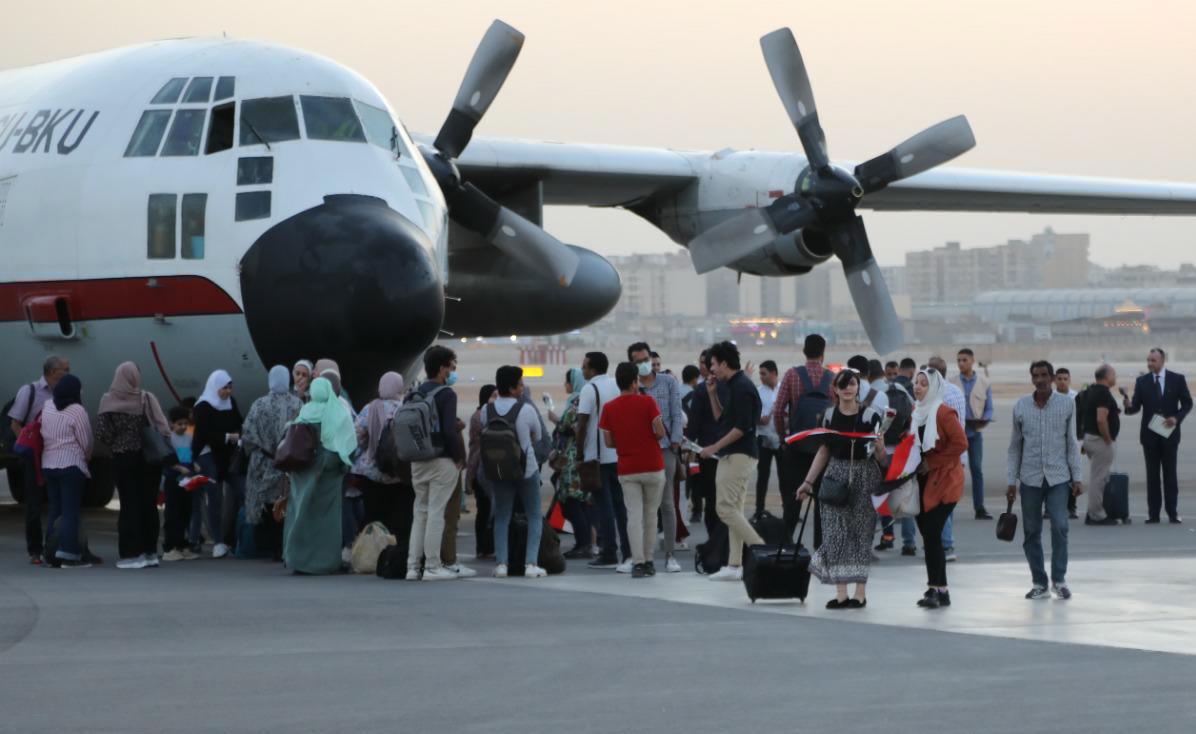Des ressortissants de nombreux pays ont été évacués du Soudan. [KEYSTONE - EPA EGYPTIAN ARMY / HANDOUT]