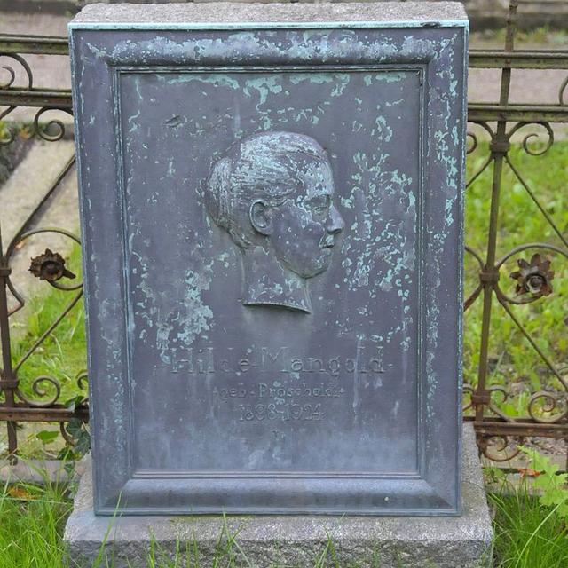 La tombe de l'embryologiste Hilde Mangold à Gotha en Allemagne. [WikiCommons CC-BY-SA 3.0 - CTHOE]