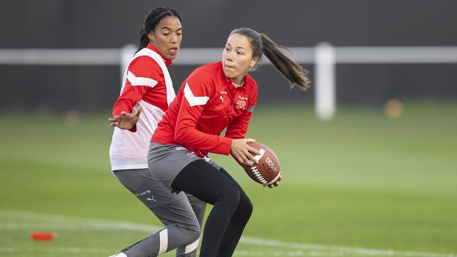 Marion Rey, ici avec Eseosa Aigbogun, à l'entraînement. [Michael Buholzer]