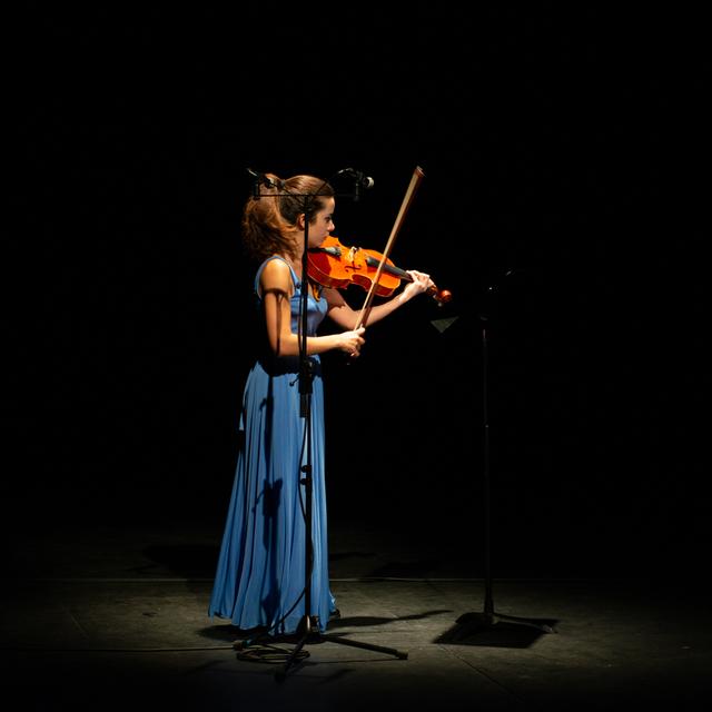 La violoniste alto Martina Santarone. [©Benjamin Visinand]