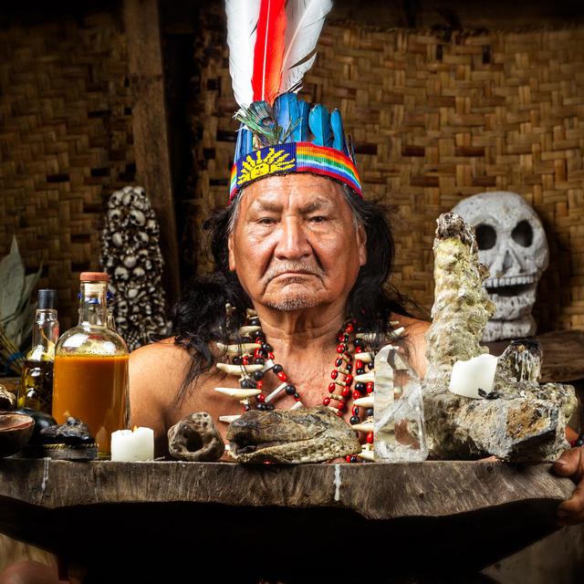 Portrait d'un chaman amazonien [Depositphotos - Ammmit]