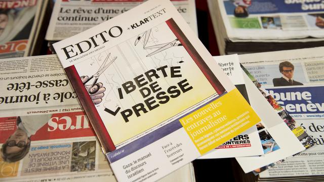Au classement de la liberté de la presse par pays, la Suisse a légèrement progressé en 2023. [KEYSTONE - Jean-Christophe Bott]