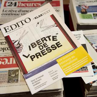 Au classement de la liberté de la presse par pays, la Suisse a légèrement progressé en 2023. [KEYSTONE - Jean-Christophe Bott]