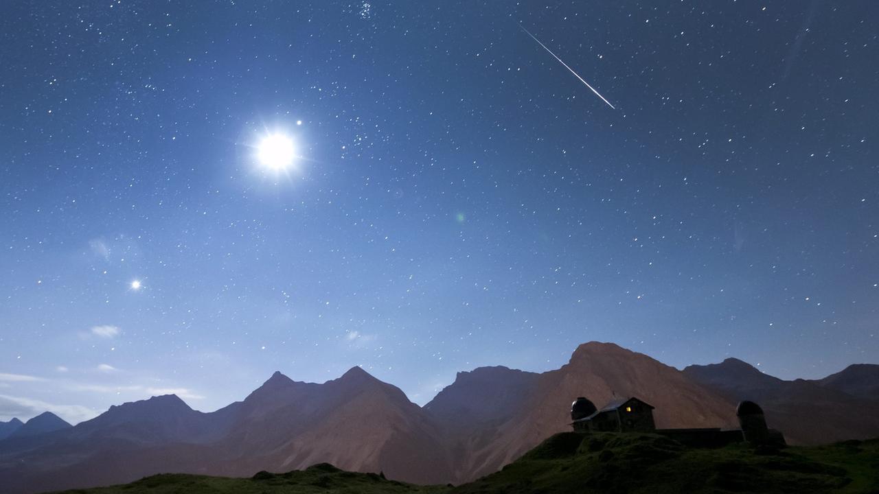 Des étoiles filantes dans le ciel suisse aussi en octobre. [Keystone - Alessandro Della Bella]