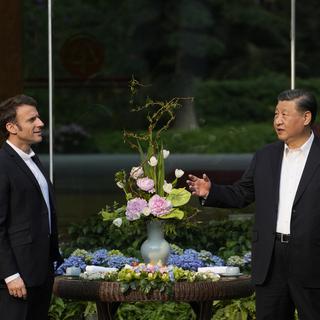 Les présidents chinois Xi Jinping et français Emmanuel Macron ont publié une déclaration commune sur l'Ukraine. [Keystone/AP Photo - Thibault Camus, Pool]