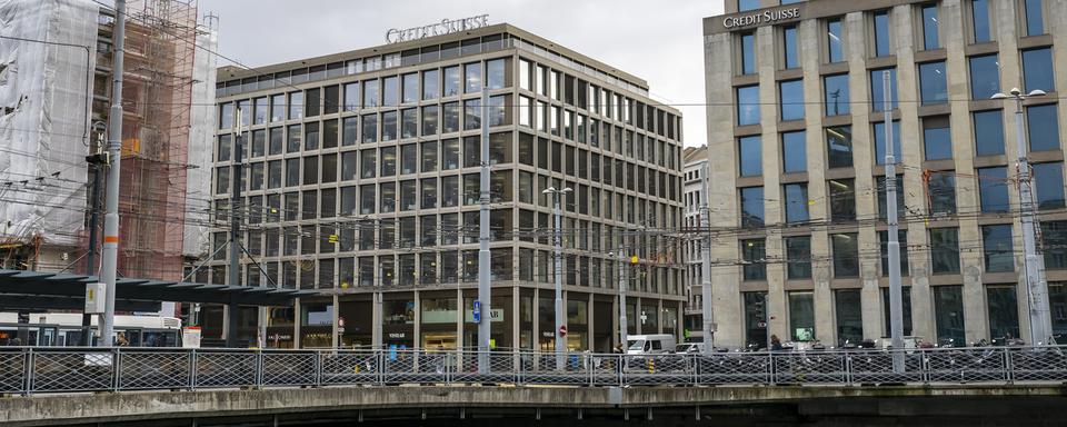 L'immeuble historique de Credit Suisse à Genève, vendu fin 2022 à une fondation. [Keystone - Martial Trezzini]