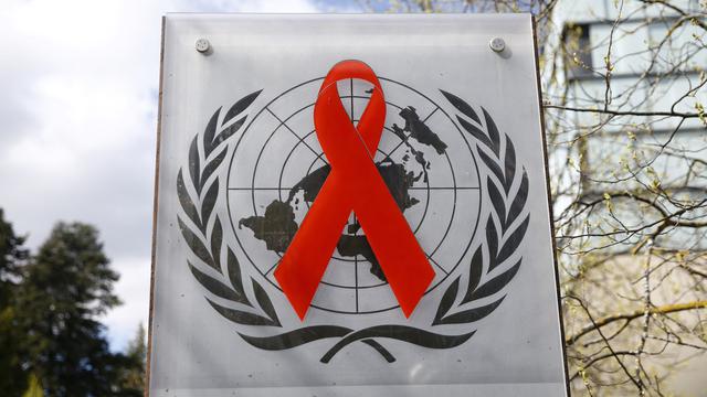 Les nouvelles infections au VIH au plus bas depuis des décennies selon ONUSIDA. [Reuters - Denis Balibouse]