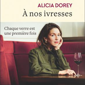 Alicia Dorey, responsable éditoriale du Figaro Vin et autre de "À nos ivresses" publié aux éditions Flammarion. [Flammarion - Flammarion]