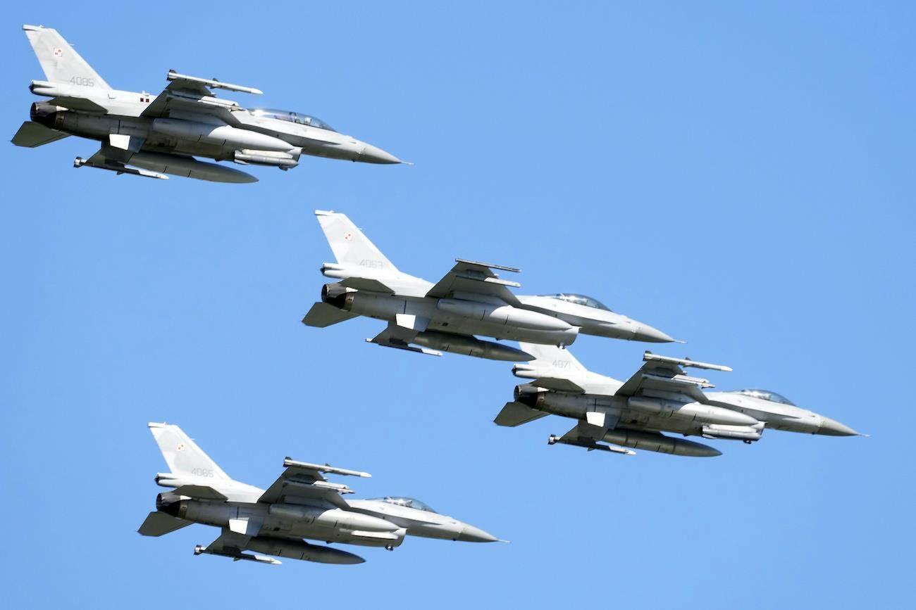 Washington a accepté l'envoi danois et néerlandais d'avions de combat américains F-16 à l'Ukraine. [Keystone]