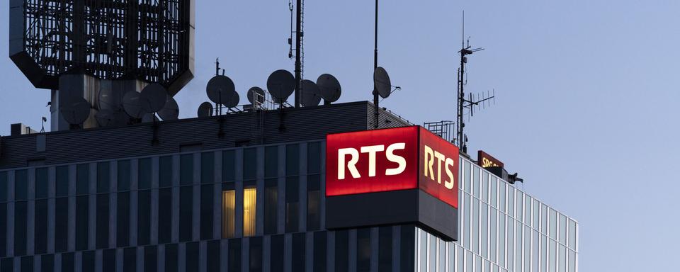 L'initiative pour une redevance radio-TV à 200 francs a abouti, selon les initiants. [KEYSTONE - GAETAN BALLY]