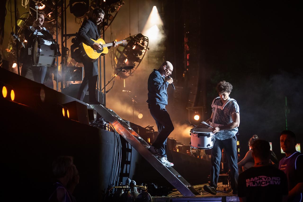 Le groupe français Louise Attaque sur la Grande scène du Paléo Festival de Nyon, le 18 juillet 2023. [Paléo 2023 - Lionel Flusin]