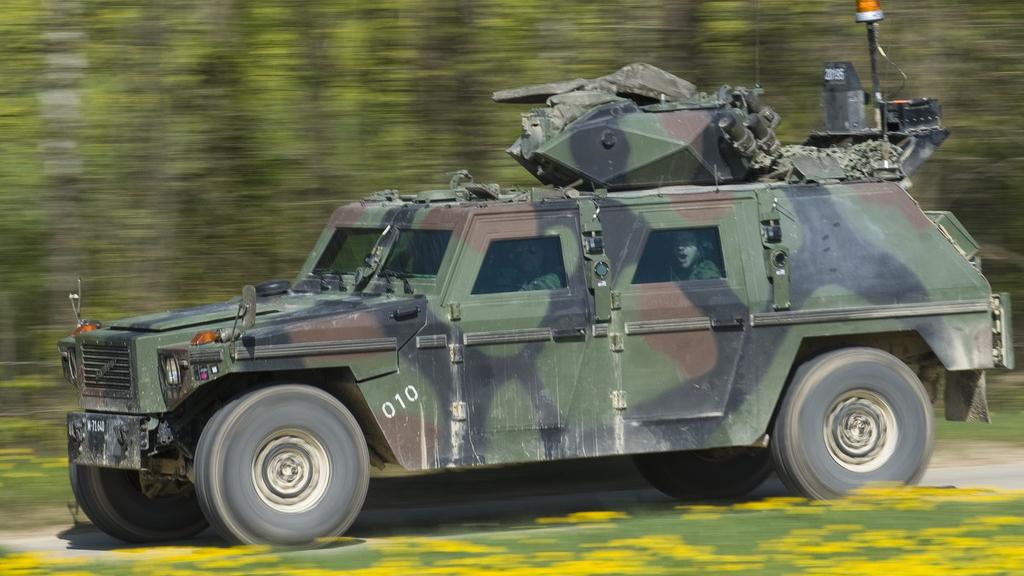 Image d'illustration d'un véhicule Mowag Eagle de l'armée suisse. [Keystone - Laurent Gillieron]