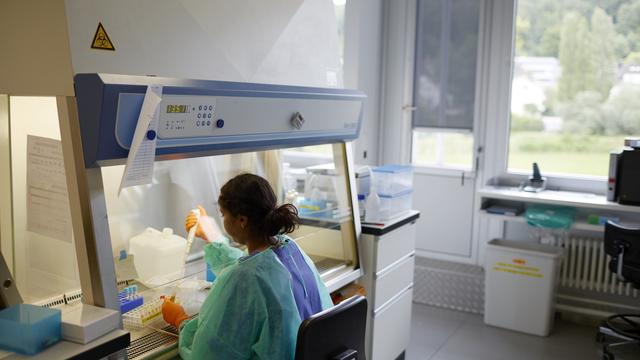 Un patient est en rémission du VIH à Genève à la suite d'une greffe de moelle osseuse [Keystone - Gaetan Bally]