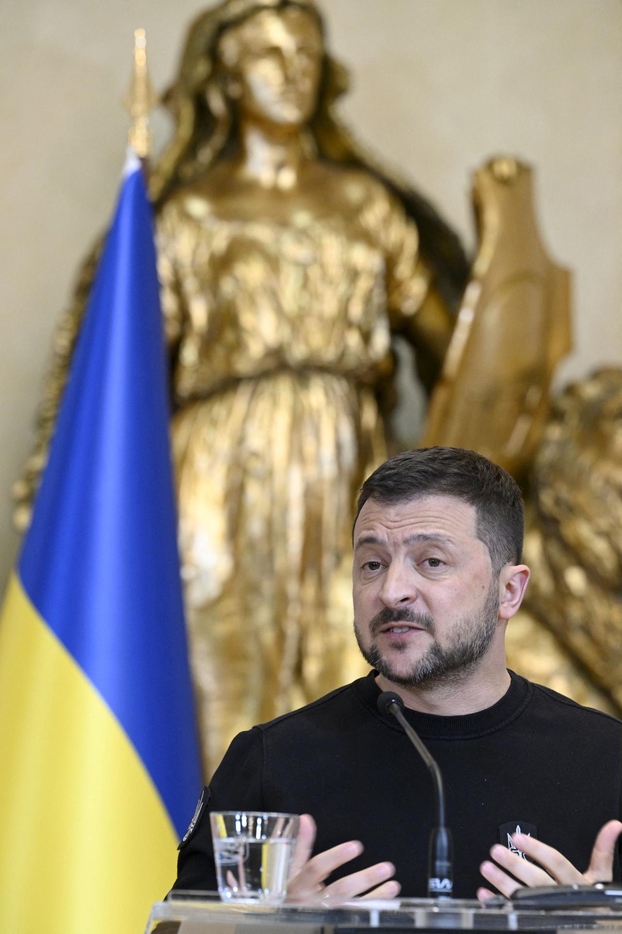 Le président ukrainien Volodymyr Zelensky à Helsinki, le 3 mai 2023. [AFP - HEIKKI SAUKKOMAA]