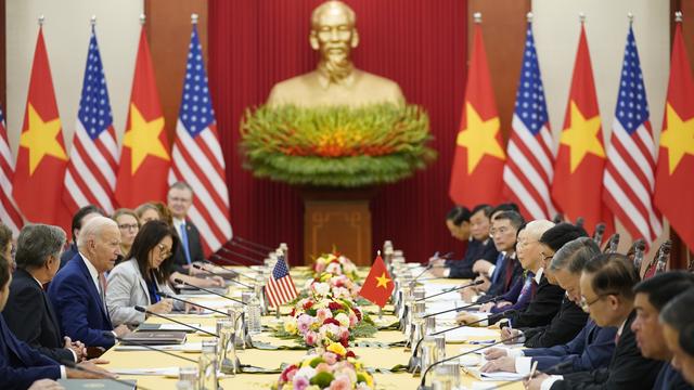 Joe Biden prédit un resserrement des liens entre les USA et le Vietnam. [Keystone - Evan Vucci]