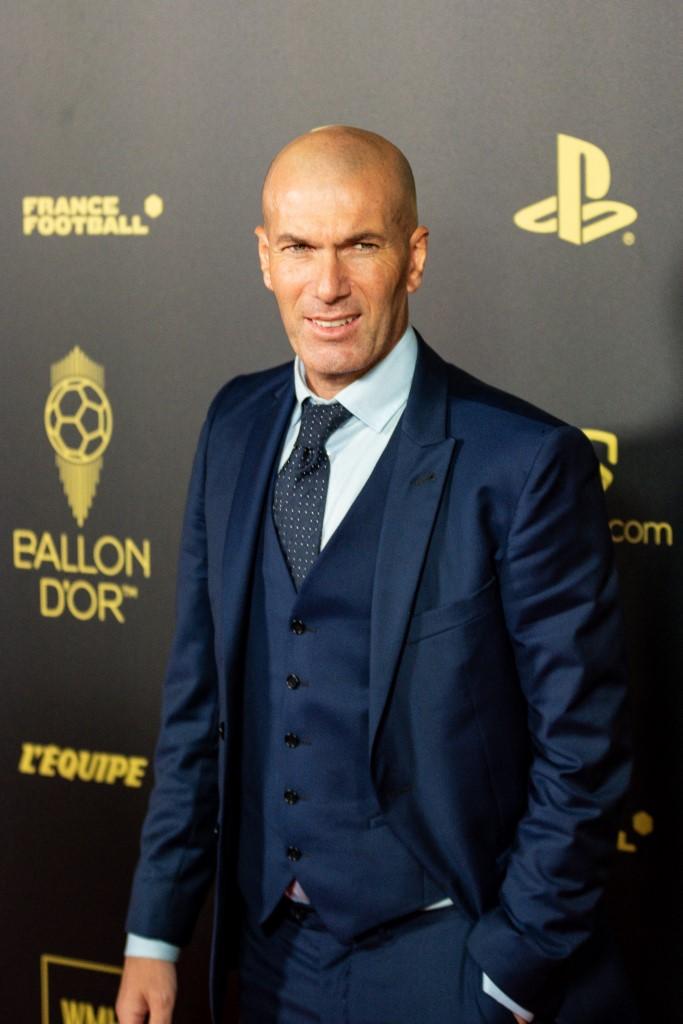 Zinédine Zidane lors de la cérémonie du Ballon d'Or 2022. [DPPI via AFP - Antoine Massinon]