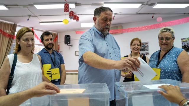Le soutien du président de la Gauche républicaine de Catalogne (GRC) à Pedro Sánchez pourrait être crucial pour former un gouvernement en Espagne. [Keystone/EPA - Alejandro Garcia]