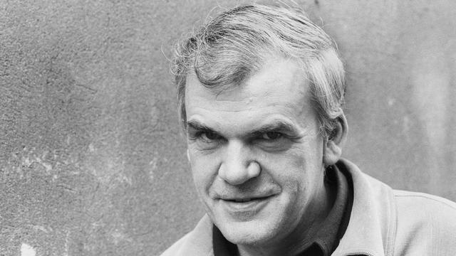 L'écrivain tchèque Milan Kundera ici en France en 1979. [Roger-Viollet via AFP - Jean-Pierre Couderc]