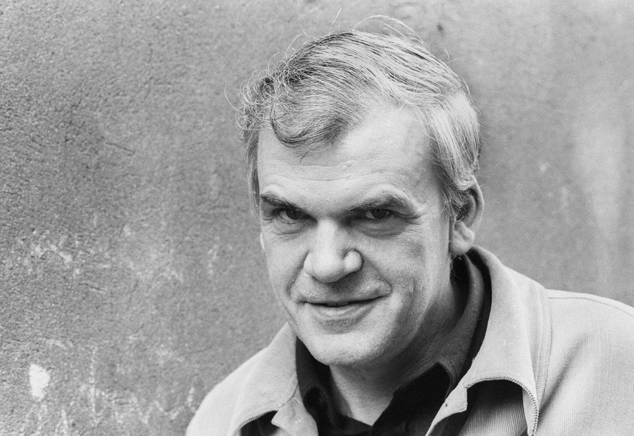 L'écrivain tchèque Milan Kundera ici en France en 1979. [Roger-Viollet via AFP - Jean-Pierre Couderc]