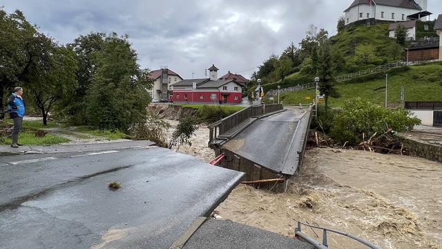 Les dégâts des catastrophes naturelles estimés à 109 milliards de francs au premier semestre. [Keystone - MIRO MAJCEN]