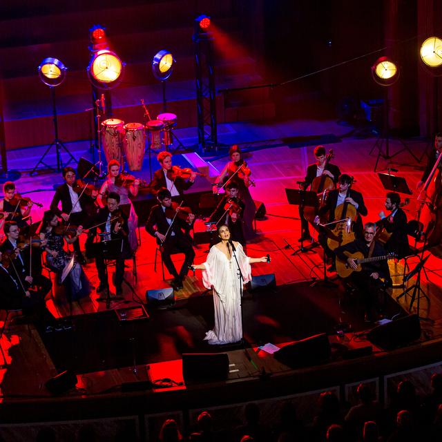 La chanteuse israélo-américaine Noa en concert. [slika.ch - Kiré Ivanov]