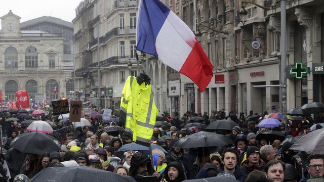 Les grèves contre la réforme des retraites en France coûtent cher. [Keystone - Michel Spingler]