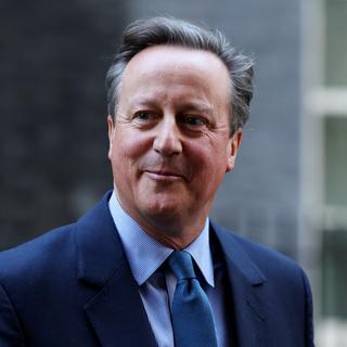 L'ancien Premier ministre britannique David Cameron revient au gouvernement. [Reuters - Suzanne Plunkett]