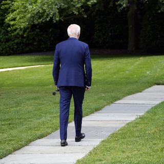 Joe Biden et le président de la Chambre des représentants Kevin McCarthy ont négocié un "accord de principe" de la limite de la dette publique américaine. [Keystone/AP Photo - Manuel Balce Ceneta]