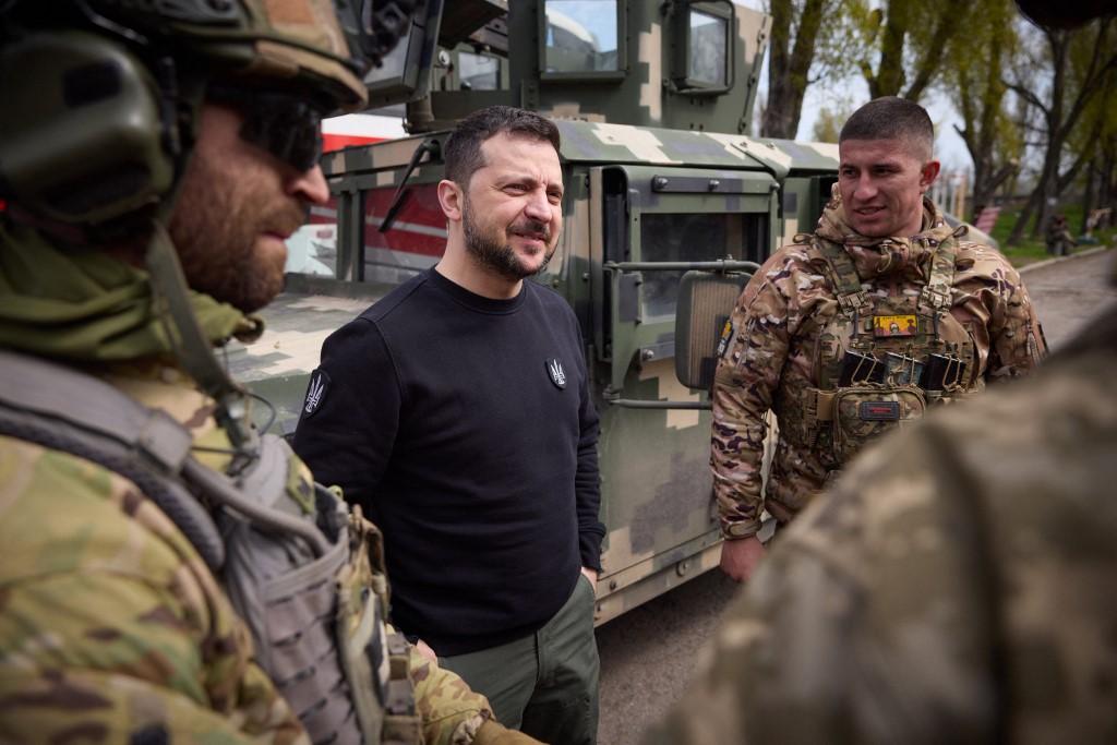 Volodymyr Zelensky à Avdiïvka, sur le front Est. [afp - Ukrainian presidential Press Service]