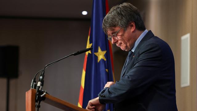 Carles Puigdemont, l'ancien dirigeant catalan en exil, a posé mardi comme condition à son soutien à l'élection d'un nouveau président du gouvernement espagnol que toutes les affaires judiciaires concernant le séparatisme catalan soient abandonnées. [Yves Herman]