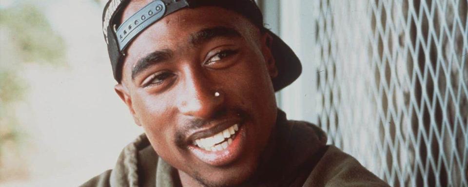 Un homme a été inculpé pour le meurtre du rappeur Tupac (sur l'image), 27 ans après les faits. [Keystone]