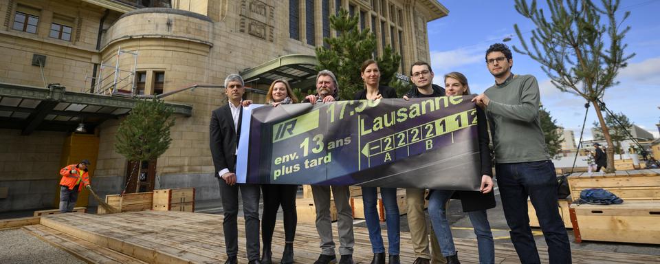 Retard de la gare de Lausanne: les partis demandent un geste des CFF et de l'OFT [Keystone - Laurent Gillieron]