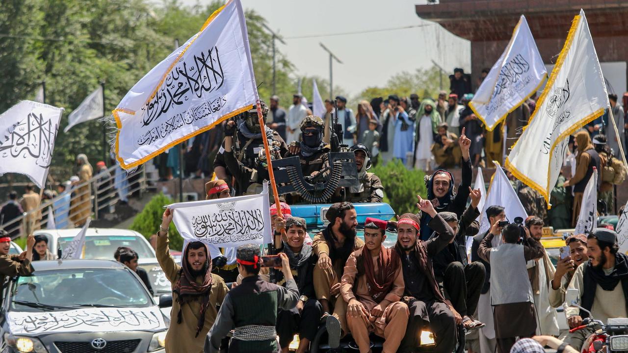 Deuxième anniversaire de la prise de pouvoir des Talibans en Afghanistan. [Keystone - EPA/Samiullah Popal]