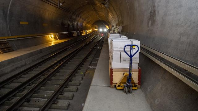 Les réparations dans le tunnel ferroviaire du Gothard sont terminées. [Keystone - Urs Flueeler]