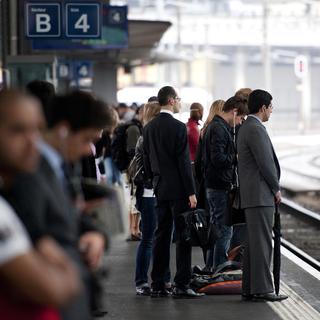 La ponctualité des trains a laissé à désirer en 2022 en Suisse romande. [Keystone - Dominic Favre]