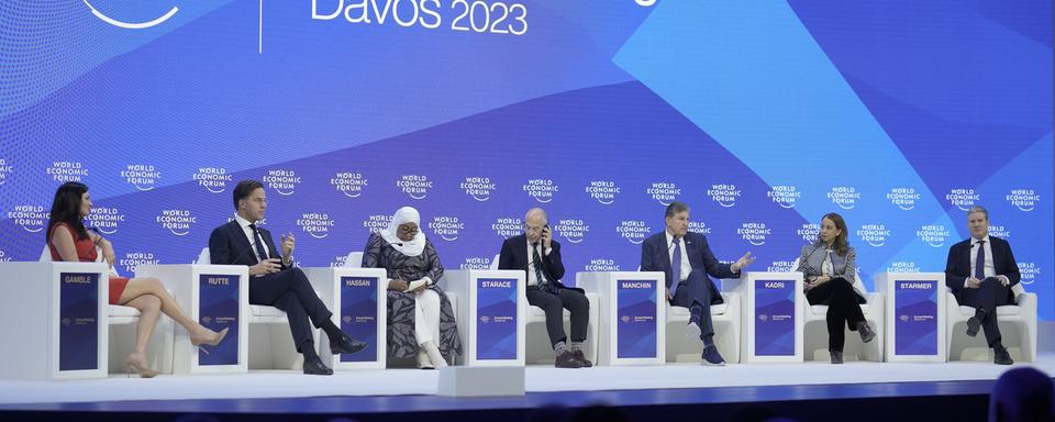 Essai d’un village virtuel à Davos pour envisager un futur Forum économique dans le Métavers. [AP Photo/ Keystone - Markus Schreiber]