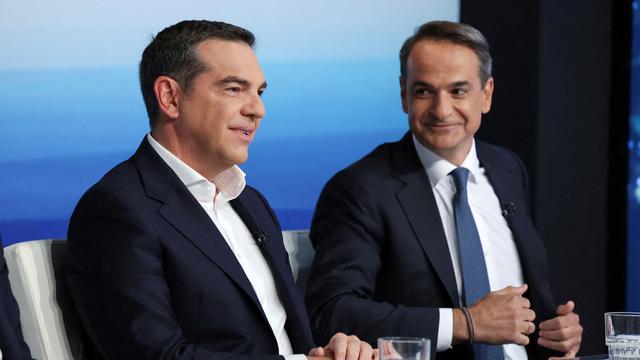 Alexis Tsipras et Kyriakos Mitsotakis, candidats aux législatives en Grèce. [Reuters - Alexandros Avramidis]