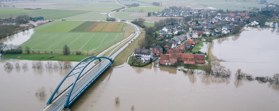 Le village inondé de Fuhlen, en Basse-Saxe. [Keystone - DPA/Ole Spata]