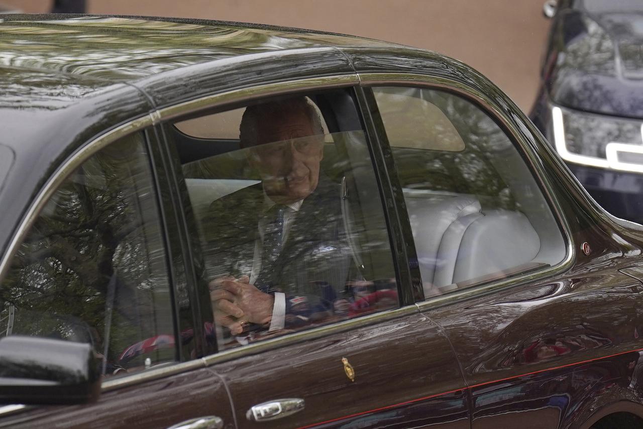 Le roi a quitté Clarence House à Londres, le 6 mai 2023. [KEYSTONE - JAMES MANNING]